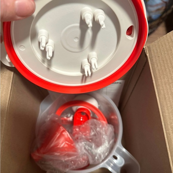 Tupperware bundle. All new Tupperware - Picture 4 of 10